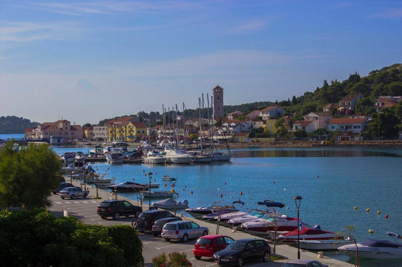 House Hotel Plava Laguna Tisno Pokoj fotografie