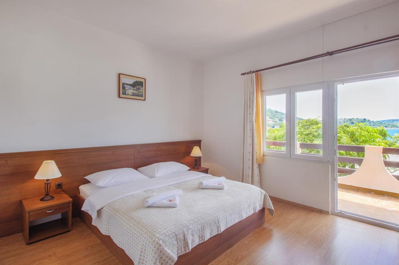 House Hotel Plava Laguna Tisno Pokoj fotografie